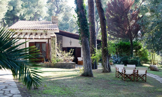 Kassandra Casa | Villa Iris with Garden and Pool by JJ Hospitality-