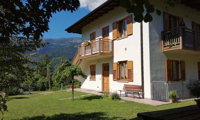 Levico Terme Apartamento | Quiet cuatro sets en el rural, a 2 km de los lagos