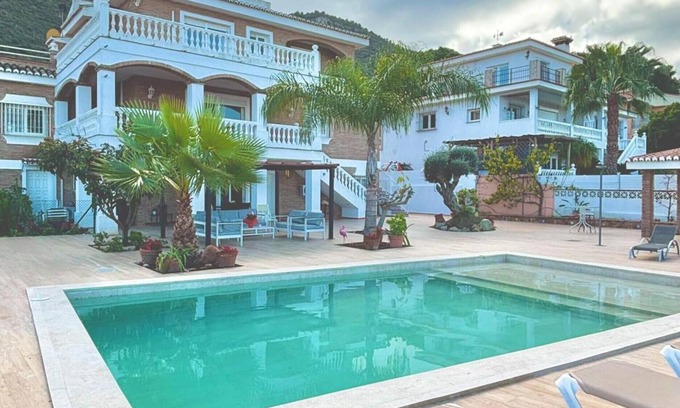 Alhaurín de la Torre Villa | 'Villa Isabella' with Mountain Views, Wi-Fi, and Air Conditioning