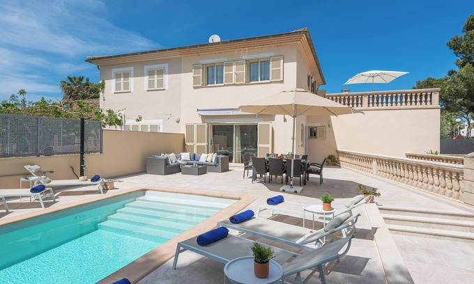Muro Villa | Villa Hilary a 250 mtrs de la playa de Muro Ideal para familias y ciclistas