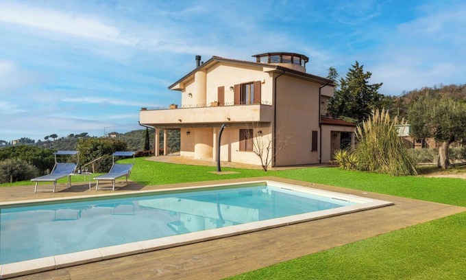 Passignano sul Trasimeno Villa | Villa il Mandorlo in Passignano sul Trasimeno ,, Umbria