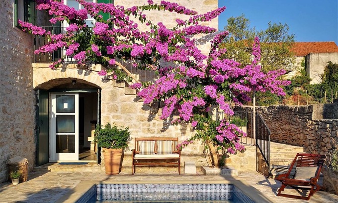 Mirce Villa | Villa Ivana Summary: