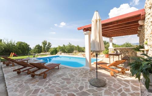 Lovrec Casa | Villa Ivy with perfect privacy, pool, sauna and jacuzzi