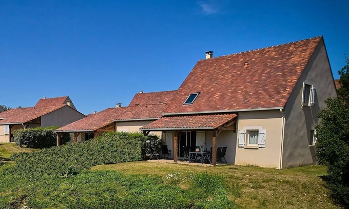 Lanzac Villa | Villa, Jacuzzi, Terrace, 2 Bäder 6 persons