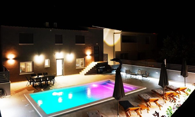 Jesenice Apartamento | Villa Jukic