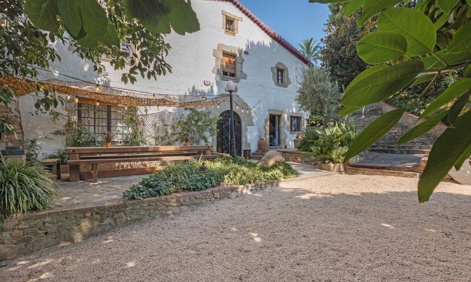 Pineda de Mar Villa | Villa 'Juli' con vistas a la montaña, Wi-Fi y aire acondicionado