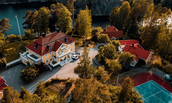 Handen Casa | Villa Junibacken in Stockholm