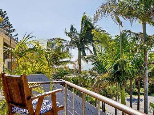 Angourie Villa | Villa Kalinya! Beachside Treehouse Oasis