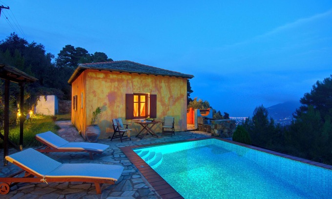 Skopelos Villa | Villa Kentavros Villa con piscina totalmente privada lejos de todo