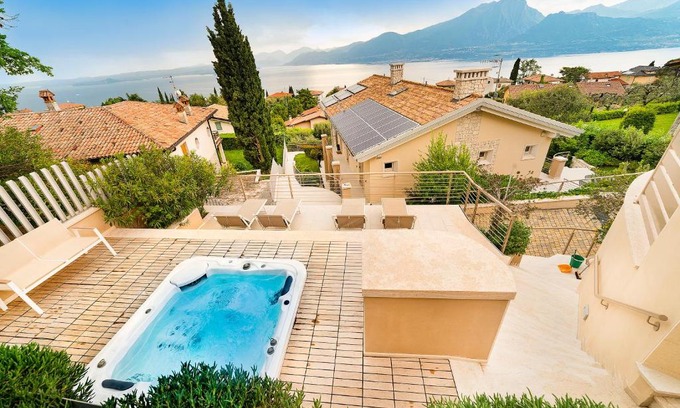 Albisano Apartamento | Villa Kiara