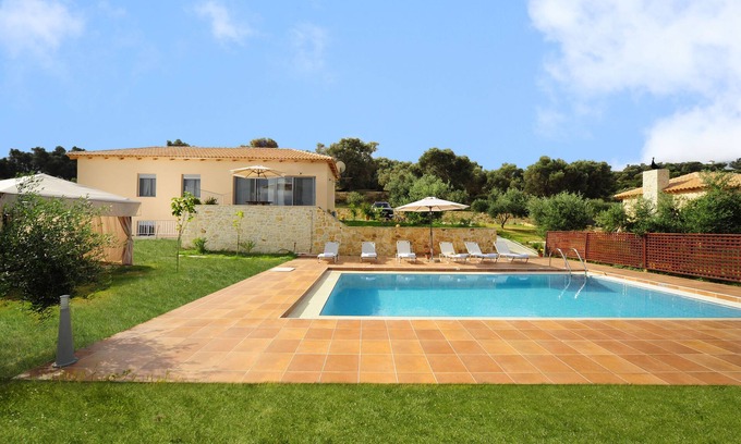 Maroulas Otro | Villa de lujo en una colina con vistas al mar Egeo en Creta