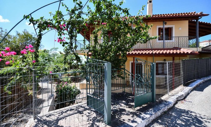 Pyrgos Apartamento | Villa Koliri