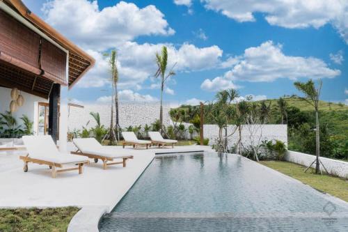 Batukandik Villa | Villa Kristina - 3 Bedroom with Private Pool at Sundance Residence - Nusa Penida