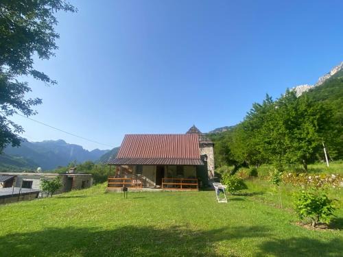 Okol Casa | Villa KRONI