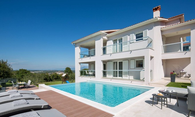 Kapelica Villa | Villa L - Villa con 2 unidades separadas (ideal para 2 familias) y piscina privada