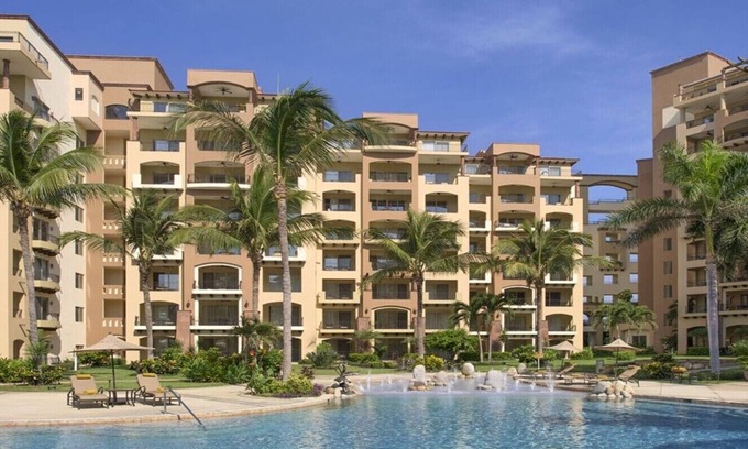 Flamingos Villa | Villa La Estancia- Spacious Luxury 3-bedroom Villa with AC, WiFi, Gym, & Spa