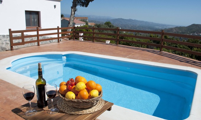 Comares Villa | Villa La Noria, 15 Pers, jardines, wifi, piscina, Petfriendly, magnifica vista