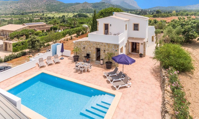 Pedreguer Villa | Villa La Sella con Piscina Privada, Terrazas y Vistas a la Montaña