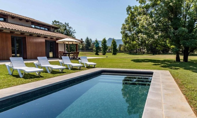 Les Preses Villa | Villa 'La Solfa' con vistas a la montaña, Wi-Fi y aire acondicionado