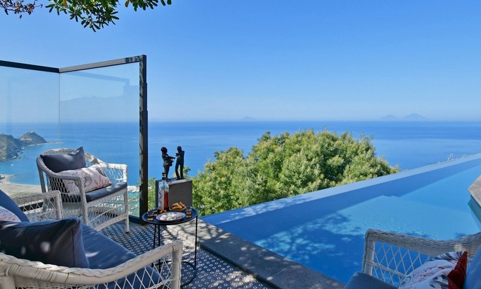Capo d'Orlando Villa | Villa La Vista 6 2 in Scafa