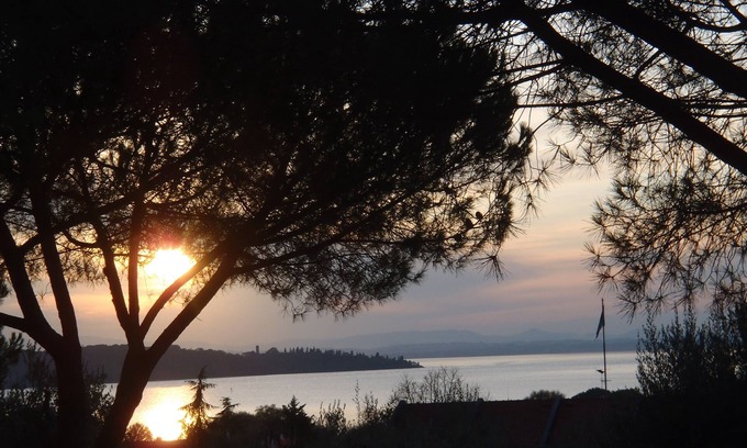 San Feliciano Villa | Villa Larry en San Feliciano sul Trasimeno con jardín y olivar