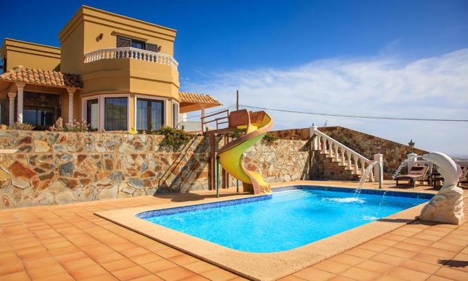 Tias Villa | VILLA LAS CUEVAS