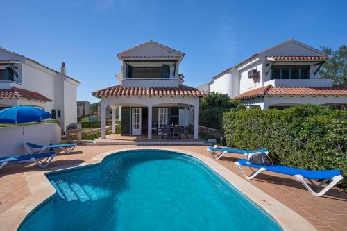 Arenal d'en Castell Casa | Villa Las Marinas - 2 Encantadora Villa con piscina a 5 min de la playa