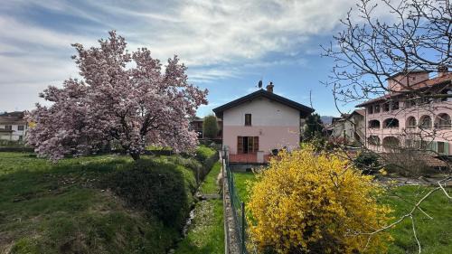 Grignasco Apartamento | Villa Le Nocciole - 2 bedrooms & 2 bathrooms