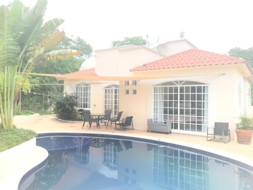 Santa María Huatulco Cabina | Villa Leopolds