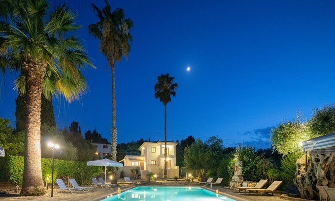 Agios Spyridon Corfu Villa | Villa Lianolia: piscina enorme, A / C, WiFi, cerca de la playa