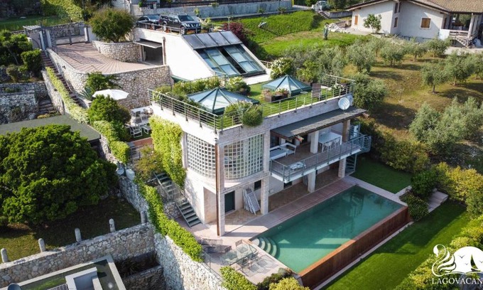 Villanuova sul Clisi Villa | Villa Livia Luxury