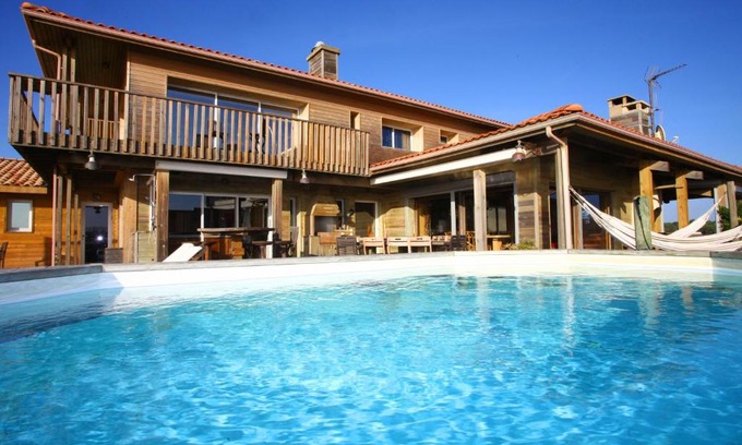 Les Estagnots Villa | Villa Lodge Natureo