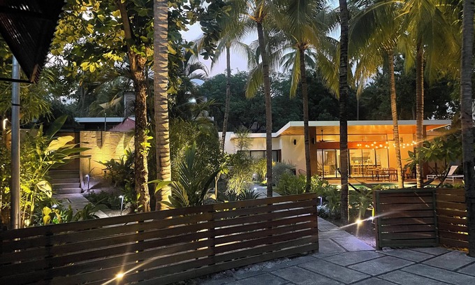 El Zonte Villa | Villa Los Padrinos - Casa Principal