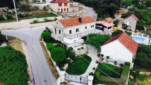 Trn Casa | Villa Luca Klobuk