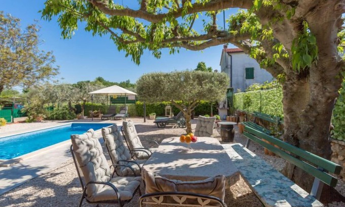 Radini Casa | Casa de vacaciones Villa Lucky en Buje/Brtonigla - 8 personas, 3 dormitorios