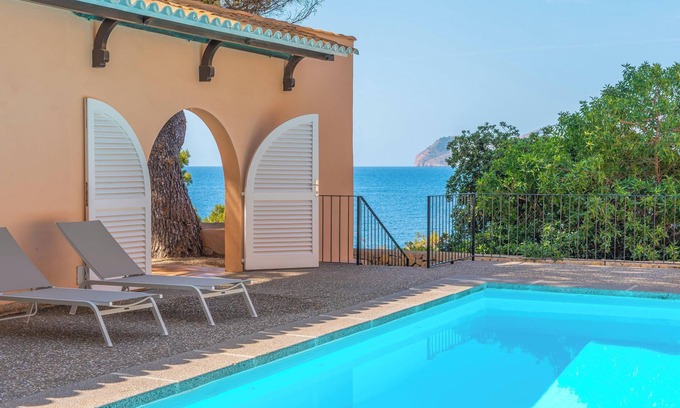 Cala Gat Casa | Villa Lumb con acceso al mar, vistas al mar y a la montaña, piscina, A/C, Wi-Fi y jardín