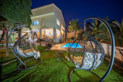 Condado del Jaruco Villa | VIlla Lux Gallery, Ideal Familias o Grupos con Piscina & Aircon