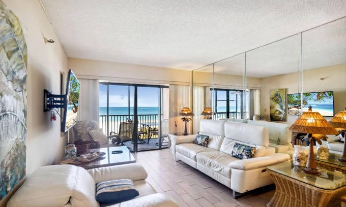 Madeira Beach Casa | Villa Madeira 207 - Premier