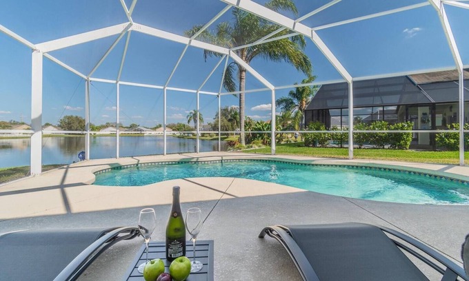 Sabal Harbour Casa | 4 dormitorios con piscina Villa con Lakeview y con un montón de tiendas