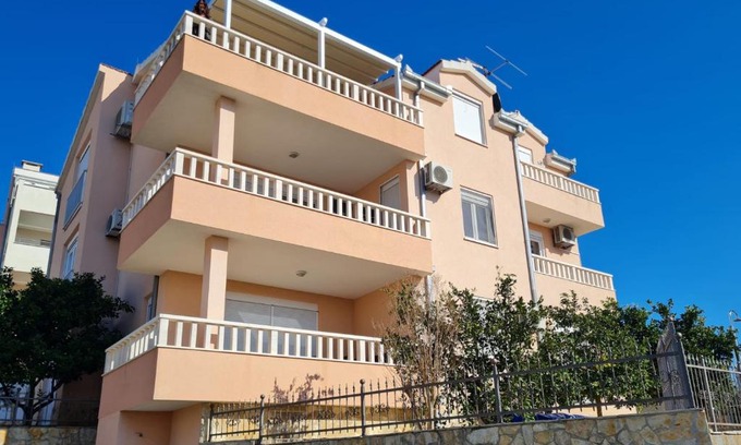Okrug Gornji Apartamento | Villa Maja