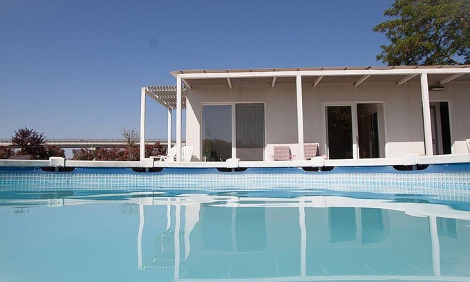 Porotto Casa | Villa Mallia A: A modern and graceful two-story apartment situated in a quiet location, a few minutes from the town center, with Free WI-FI.