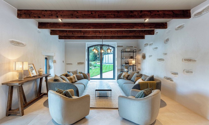 Tremeoc Villa | Villa Mamm Gozh: imagine an exceptional place in the heart of the Bigouden region...