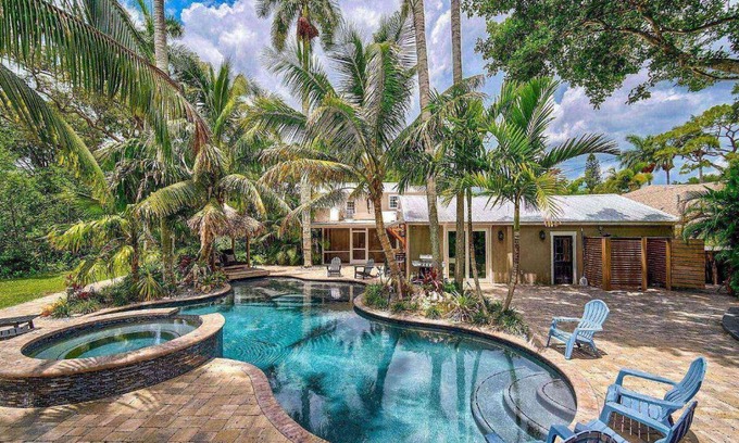 River District Casa | Villa Manteago