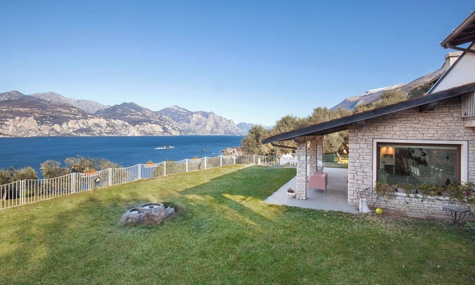 Castelletto Villa | Villa Manuela-Vista lago, Villa Manuela - Vista lago