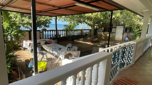 Teahupoo Cabina | Villa Maraeroa PK 20,800 bord de mer