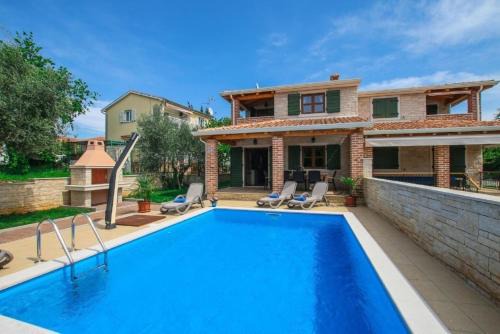 Vabriga Casa | Villa Mare mit Pool, Garten, klimatisiert, bis 6 Personen, bei Lanterna Resort