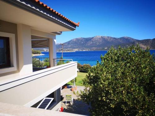 Kymi-Aliveri Casa | Villa Marina a breath away from the sea