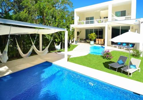 Área de Playacar Fase II Apartamento | Villa Mariposa with private pool Jacuzzi und Incl services