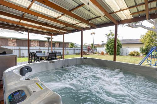 Callala Beach Casa | Villa Maris - Pet Friendly with Spa & Fire Pit