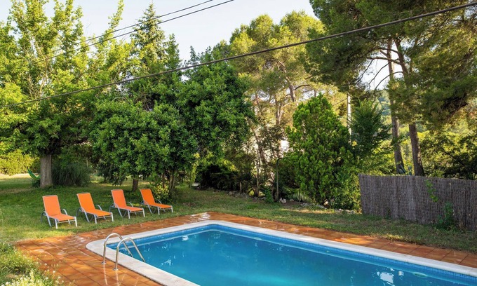 Torrelavit Villa | Villa "Masia Can Comas" con piscina, jardín y Wi-Fi